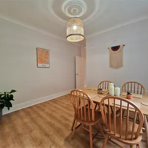  Apartment Lovely Seafront With Garden
